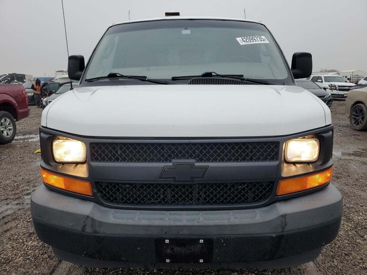 2017 Chevrolet Express - Image 5