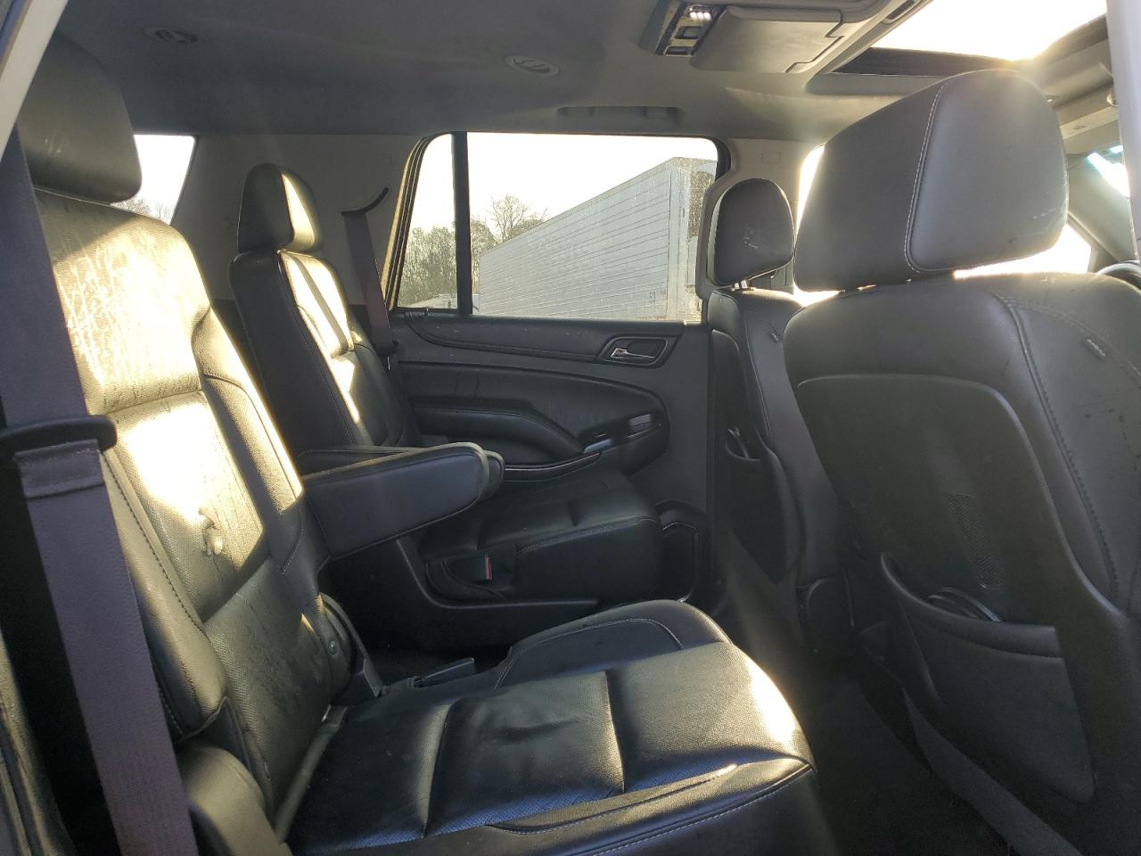 2015 GMC Yukon - Image 12