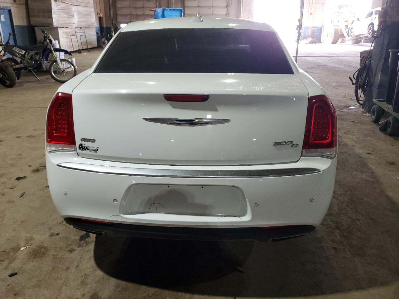 2017 Chrysler 300 - Image 6