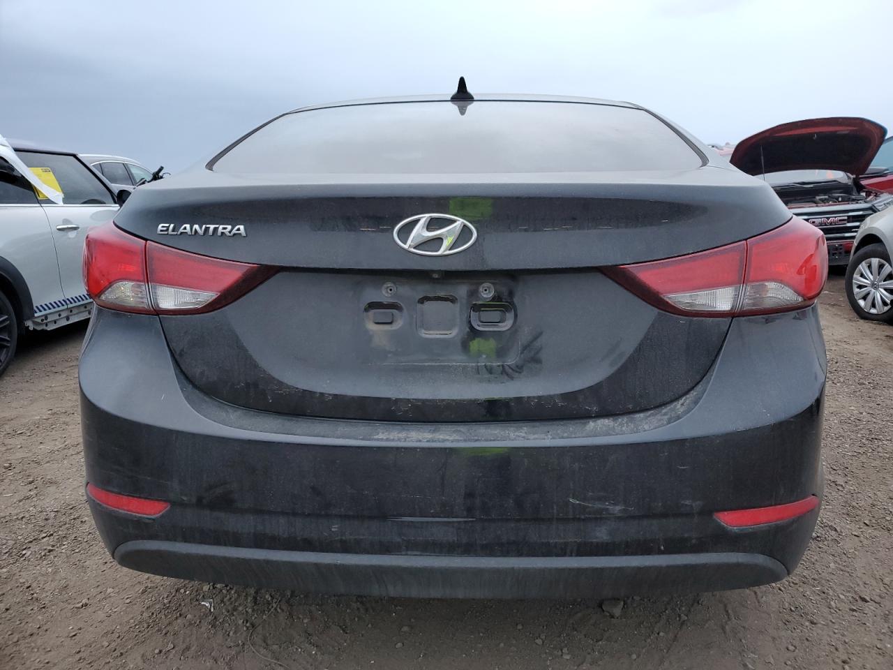 2015 Hyundai Elantra - Image 6