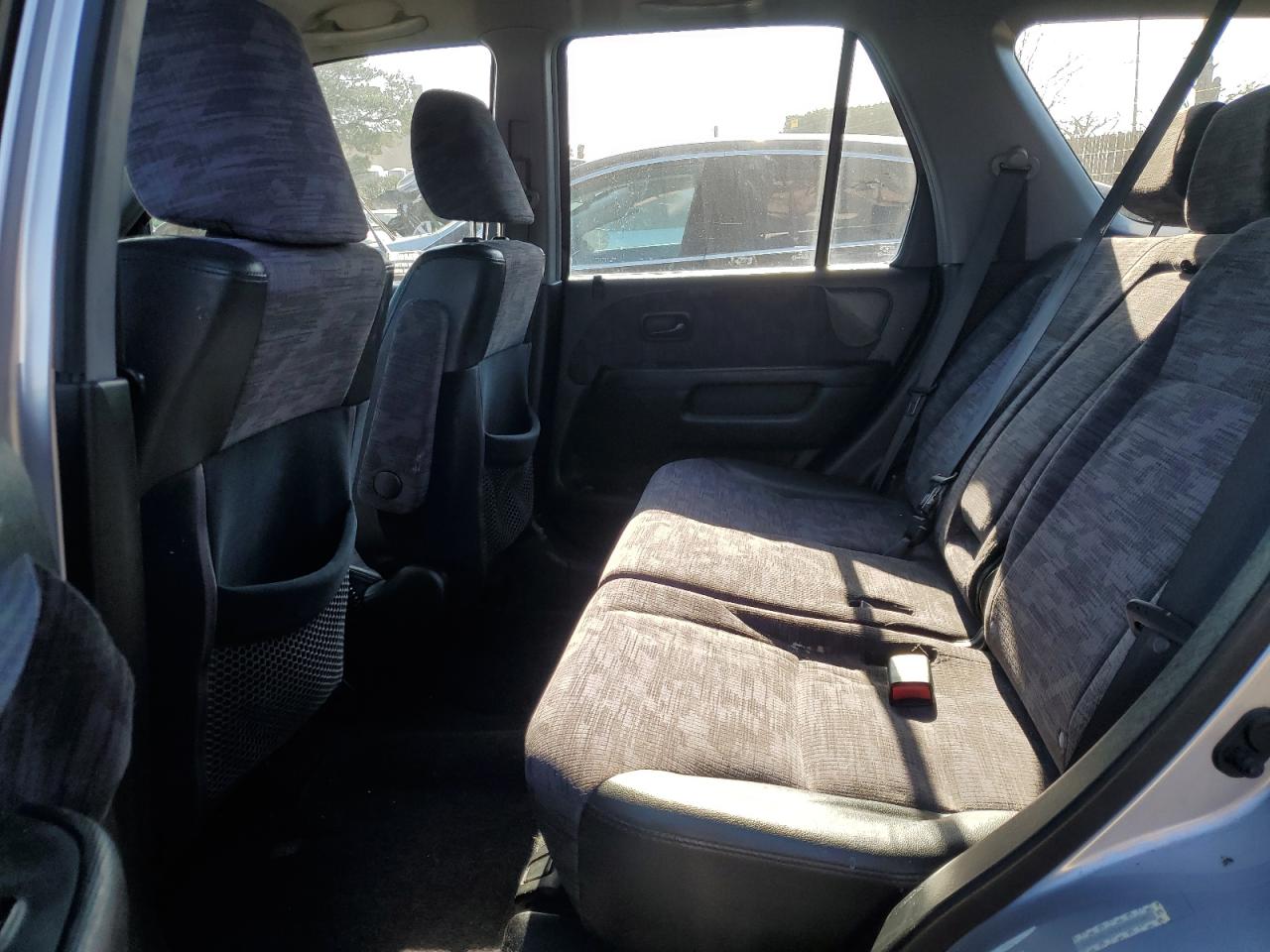 2004 Honda CR-V - Image 11