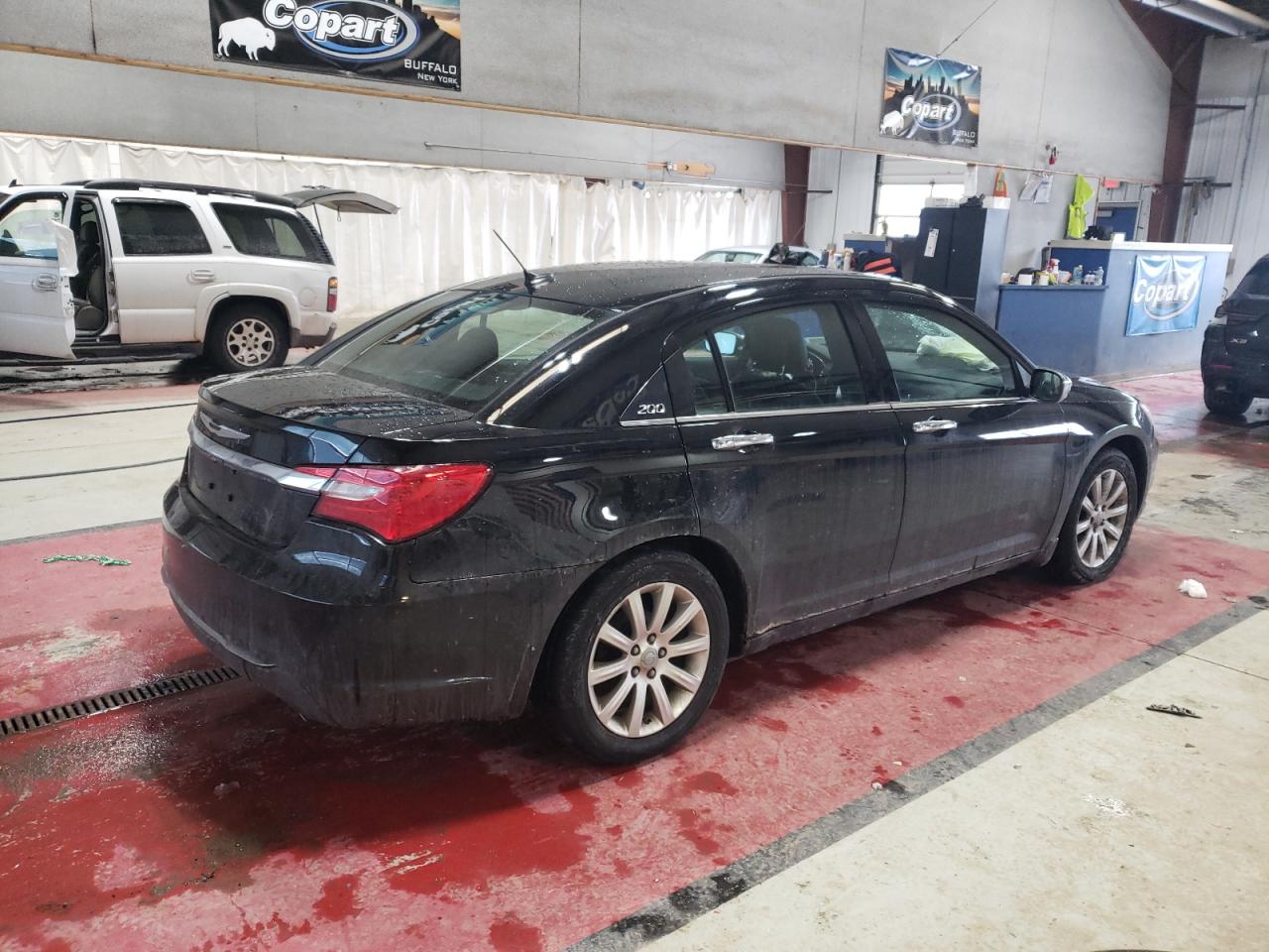2013 Chrysler 200 - Image 3