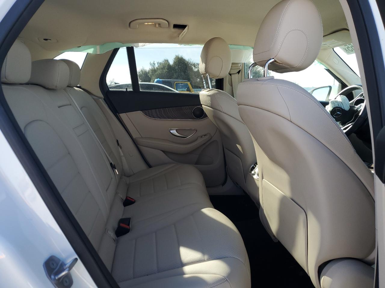 2020 Mercedes-Benz GLC - Image 12