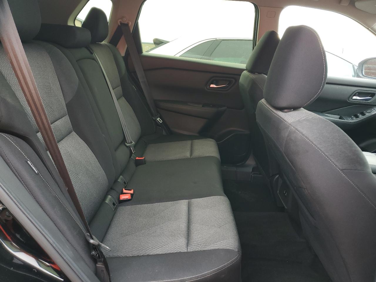 2024 Nissan Rogue - Image 11