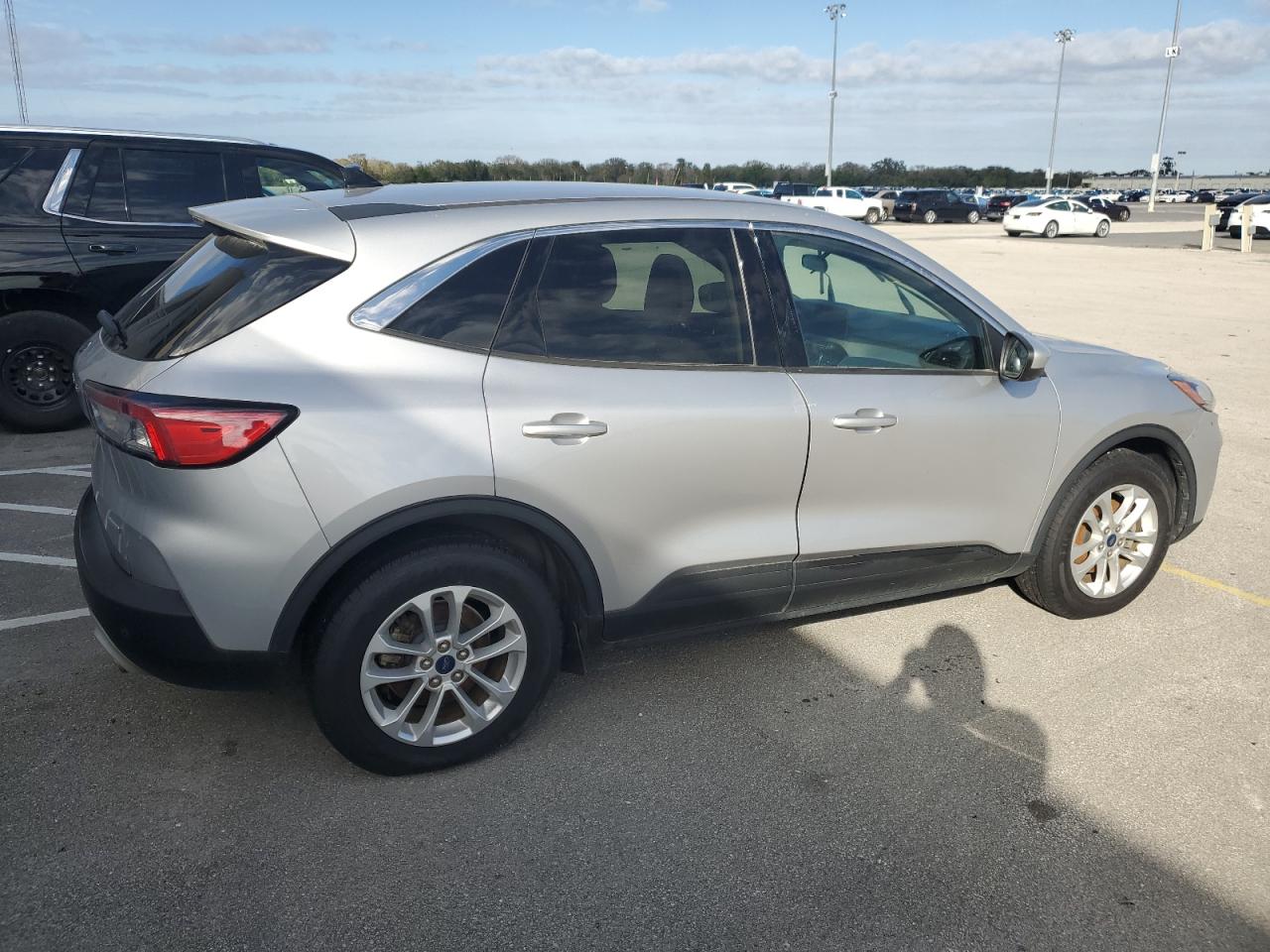 2020 Ford Escape - Image 3