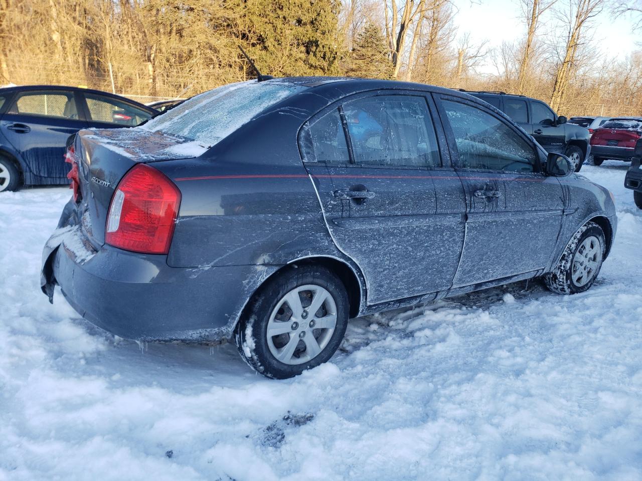 2009 Hyundai Accent - Image 3