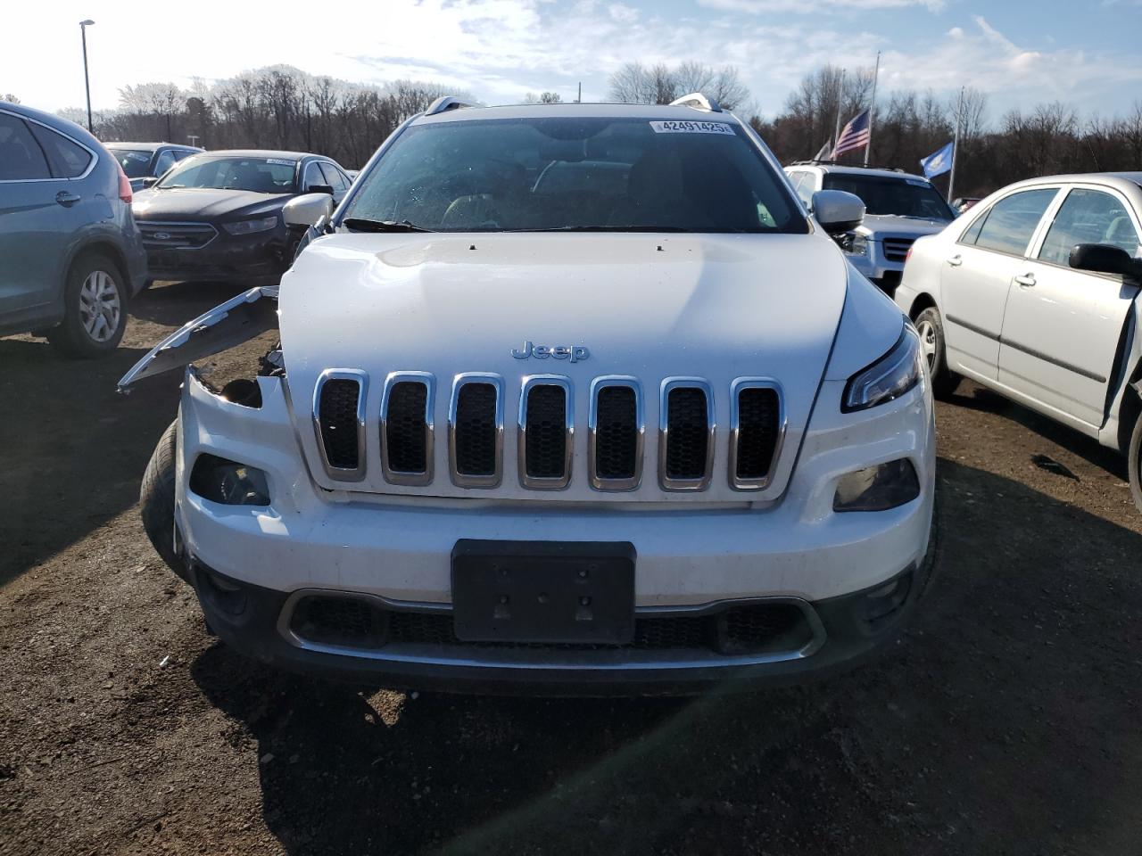 2017 Jeep Grand Cherokee - Image 5