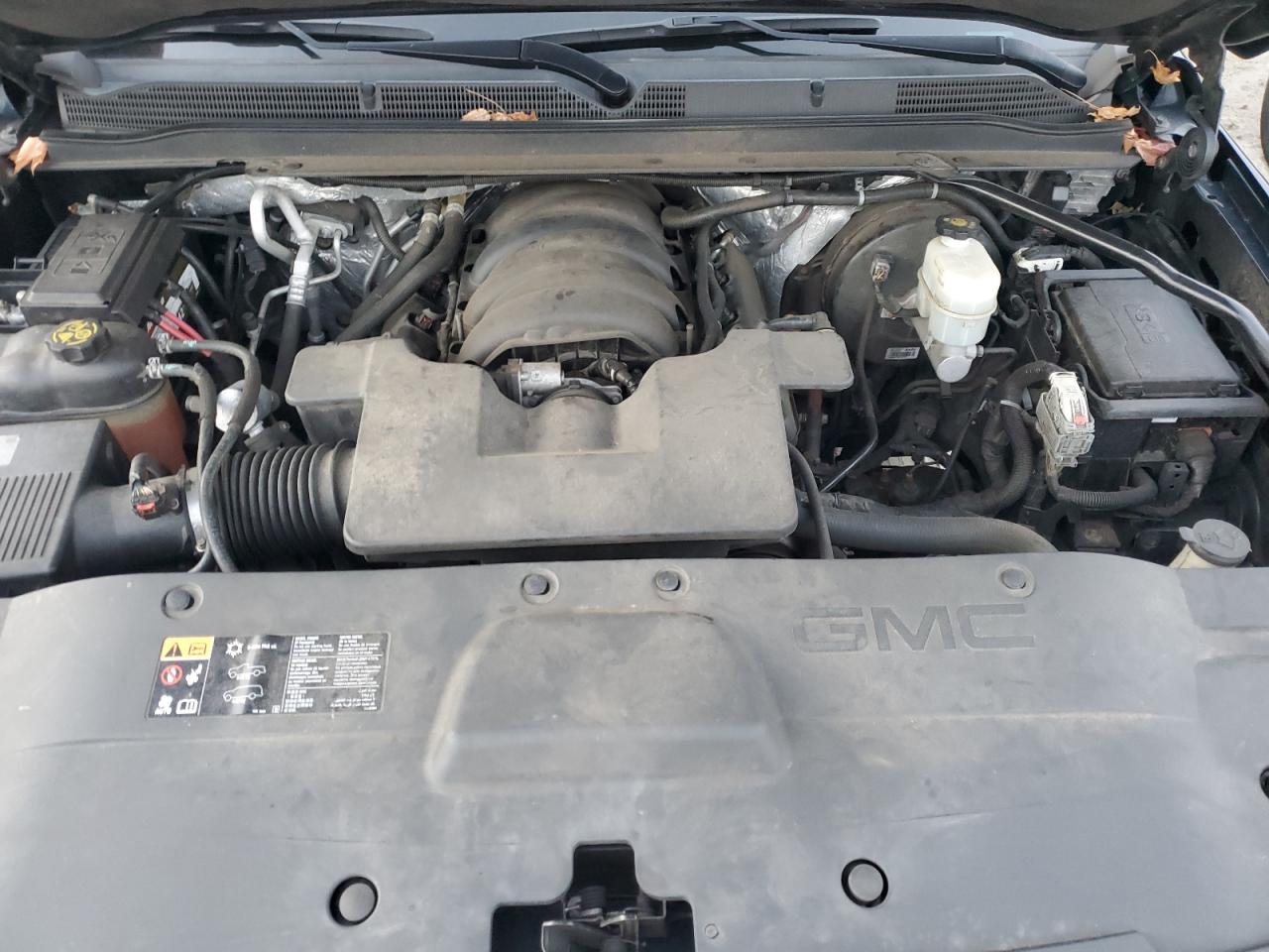2015 GMC Yukon - Image 12