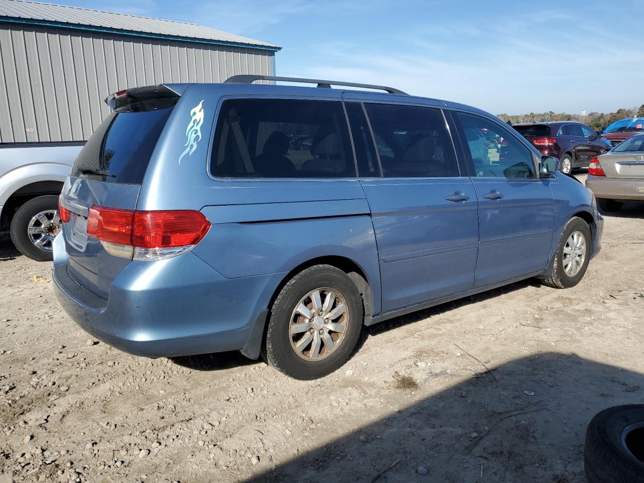 2010 Honda Odyssey - Image 3