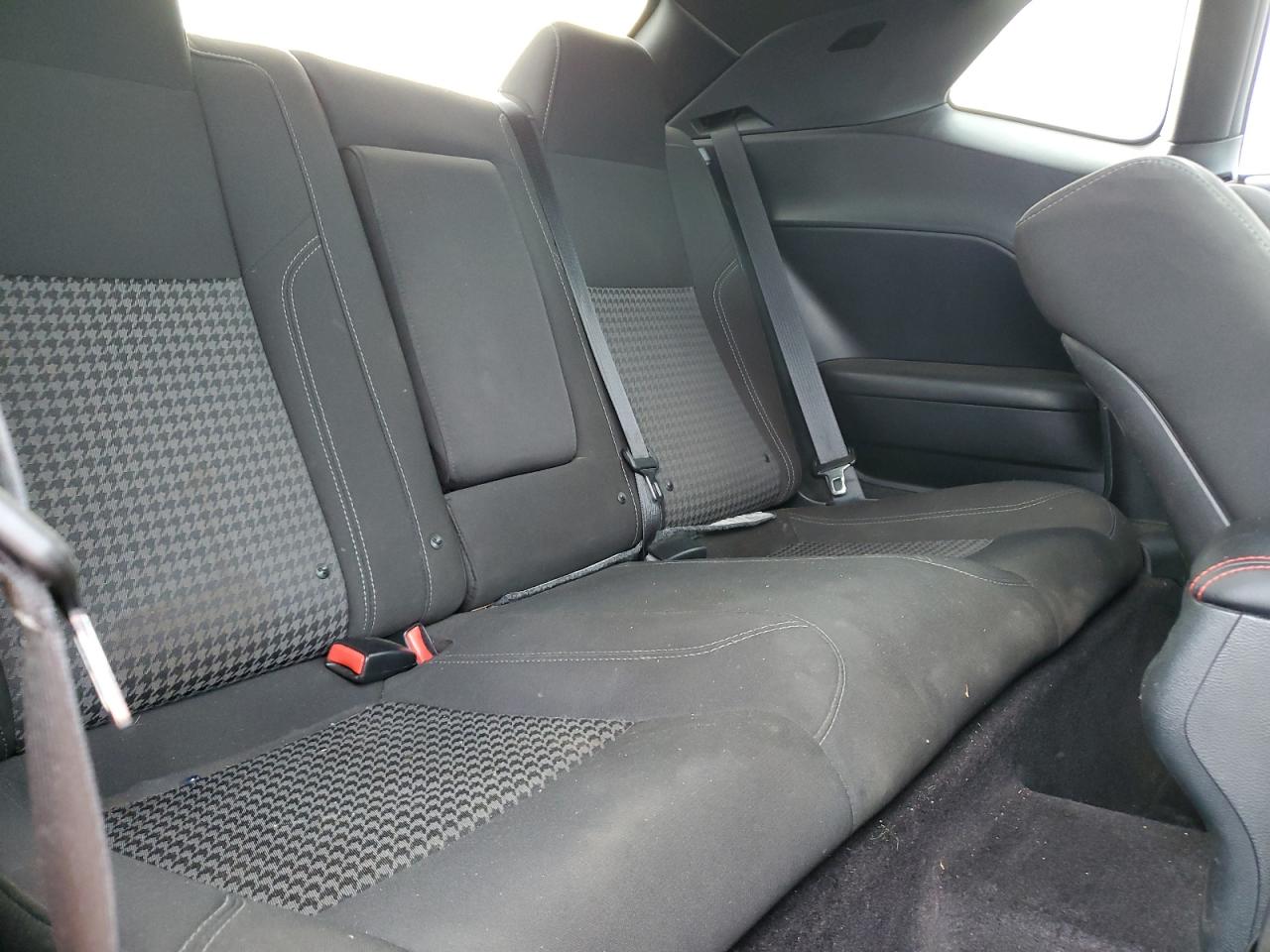 2018 Dodge Challenger - Image 10
