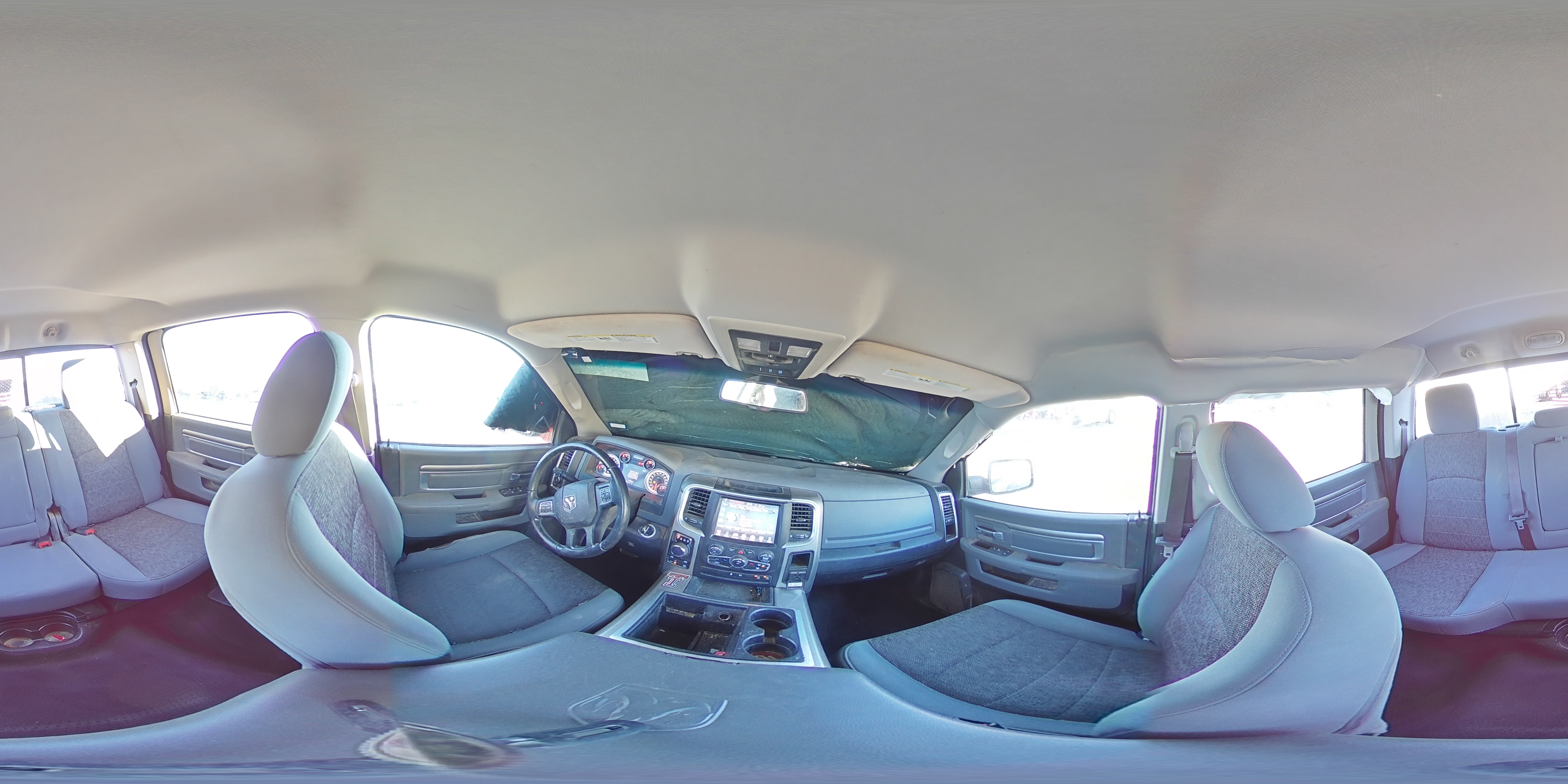 2015 RAM 1500 - Image 13