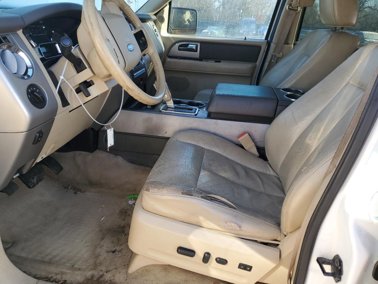 2011 Ford Expedition - Image 7