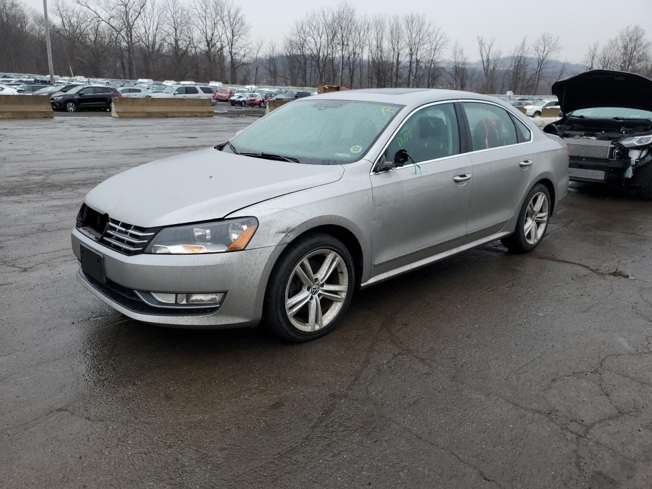 2014 Volkswagen Passat - Image 1
