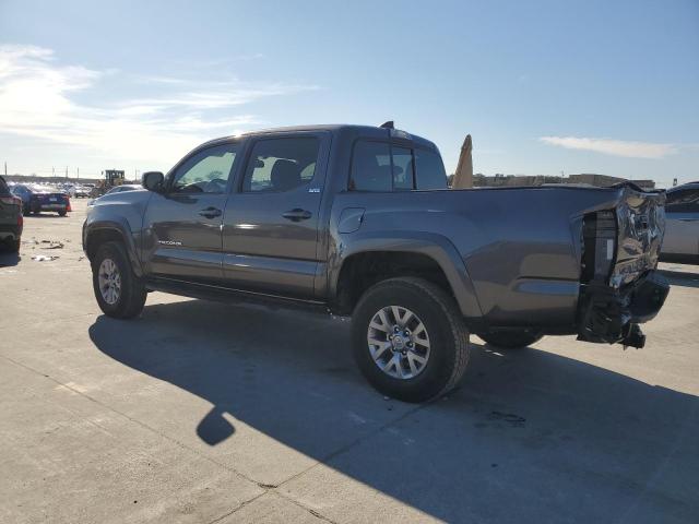 Pickups TOYOTA TACOMA 2017 Szary