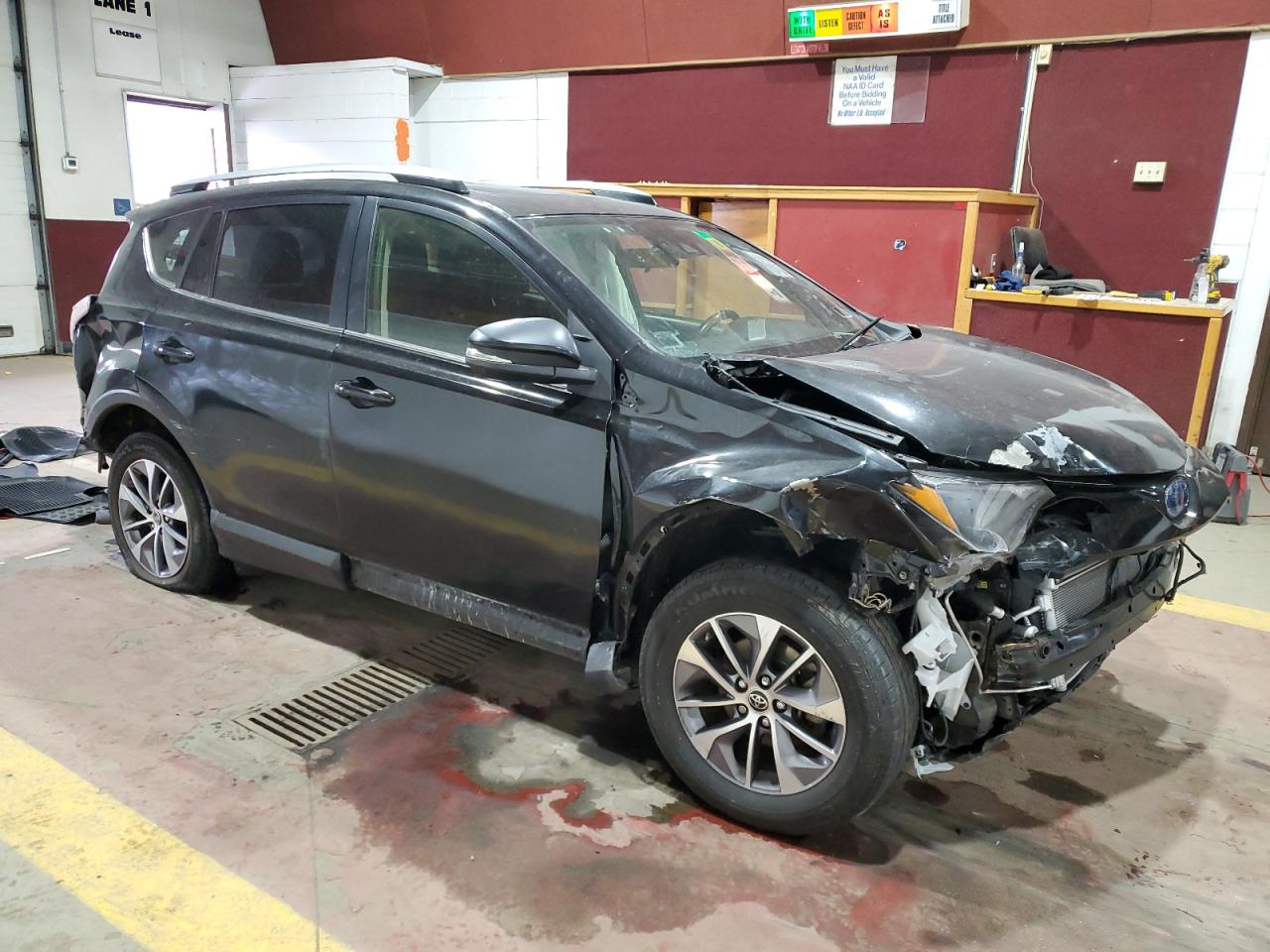 2018 Toyota RAV 4 - Image 4