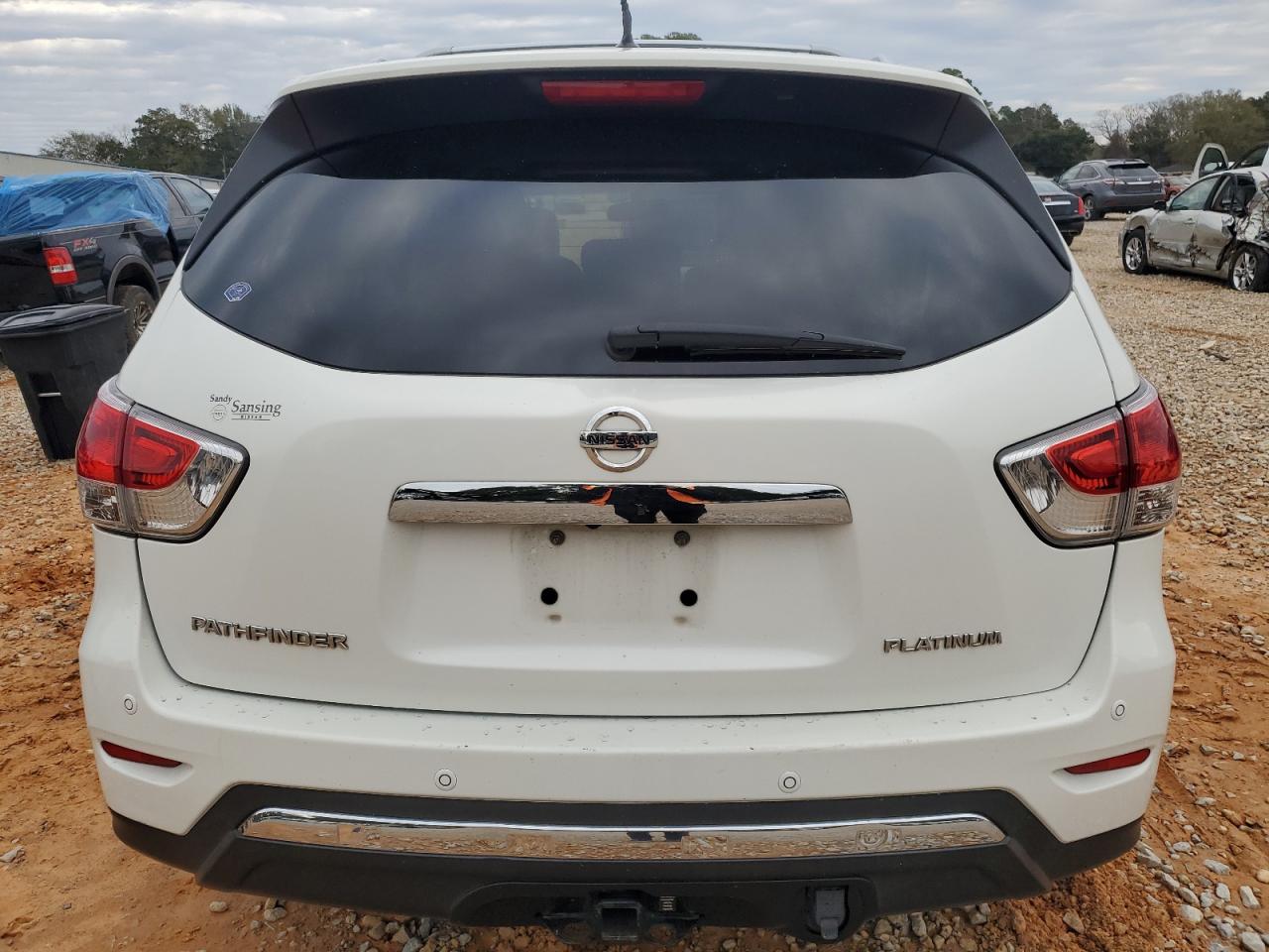 2014 Nissan Pathfinder - Image 6