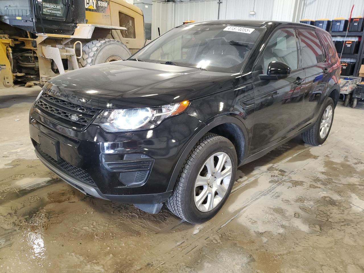 2017 Land Rover Discovery - Image 1