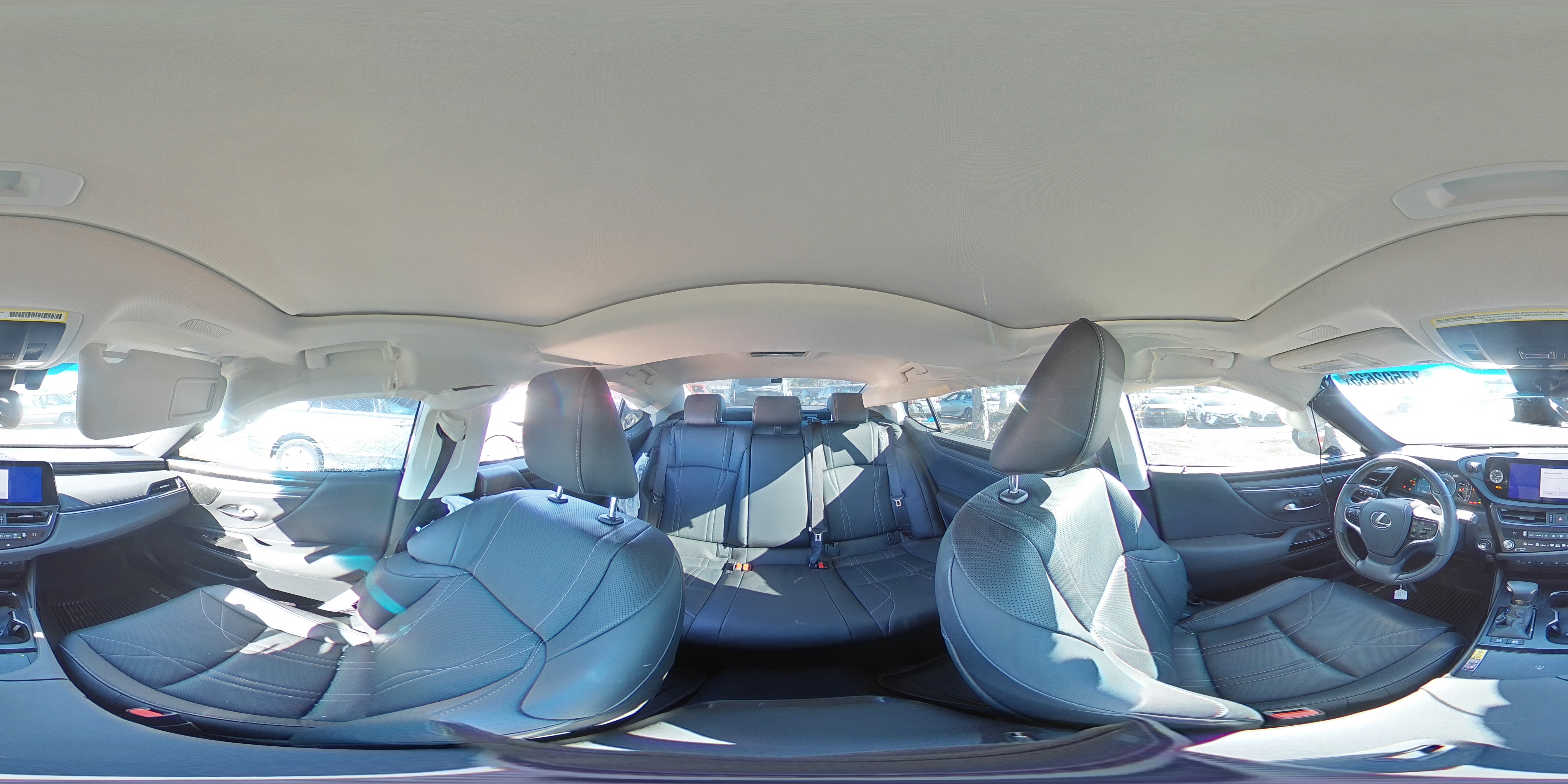 2024 Lexus ES - Image 13