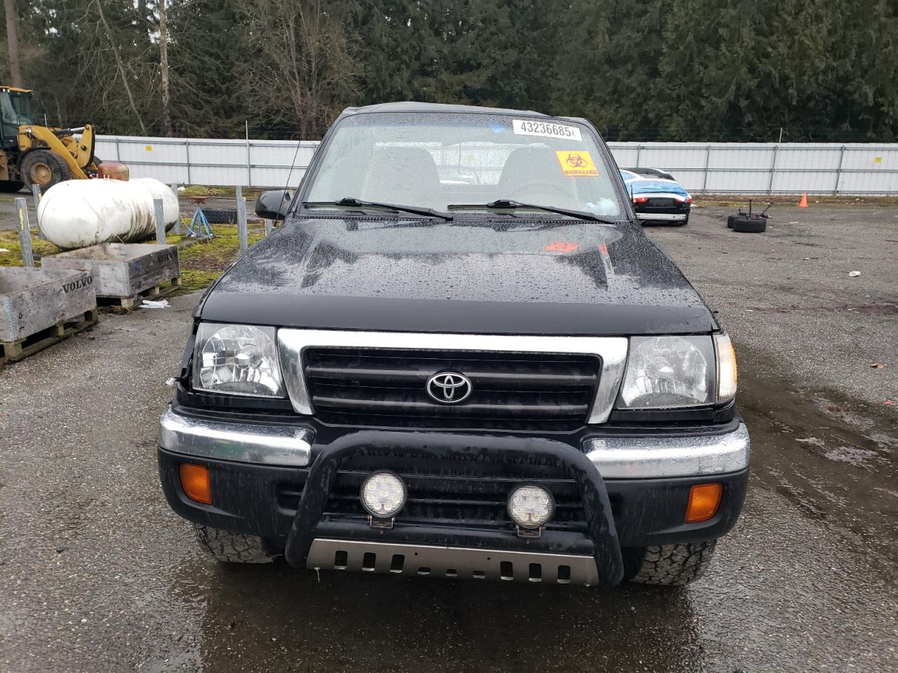 2000 Toyota Tacoma - Image 5