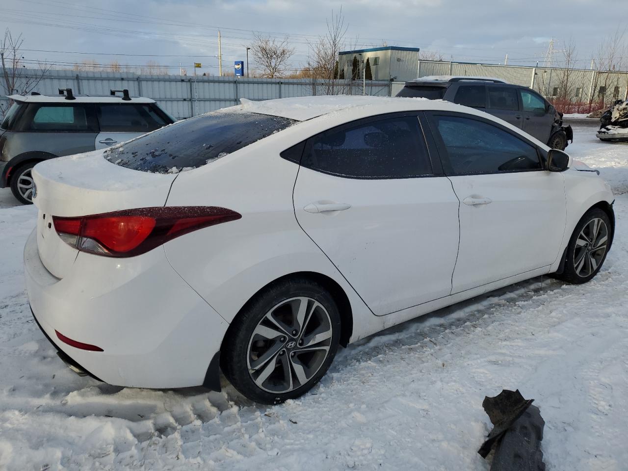 2016 Hyundai Elantra - Image 3