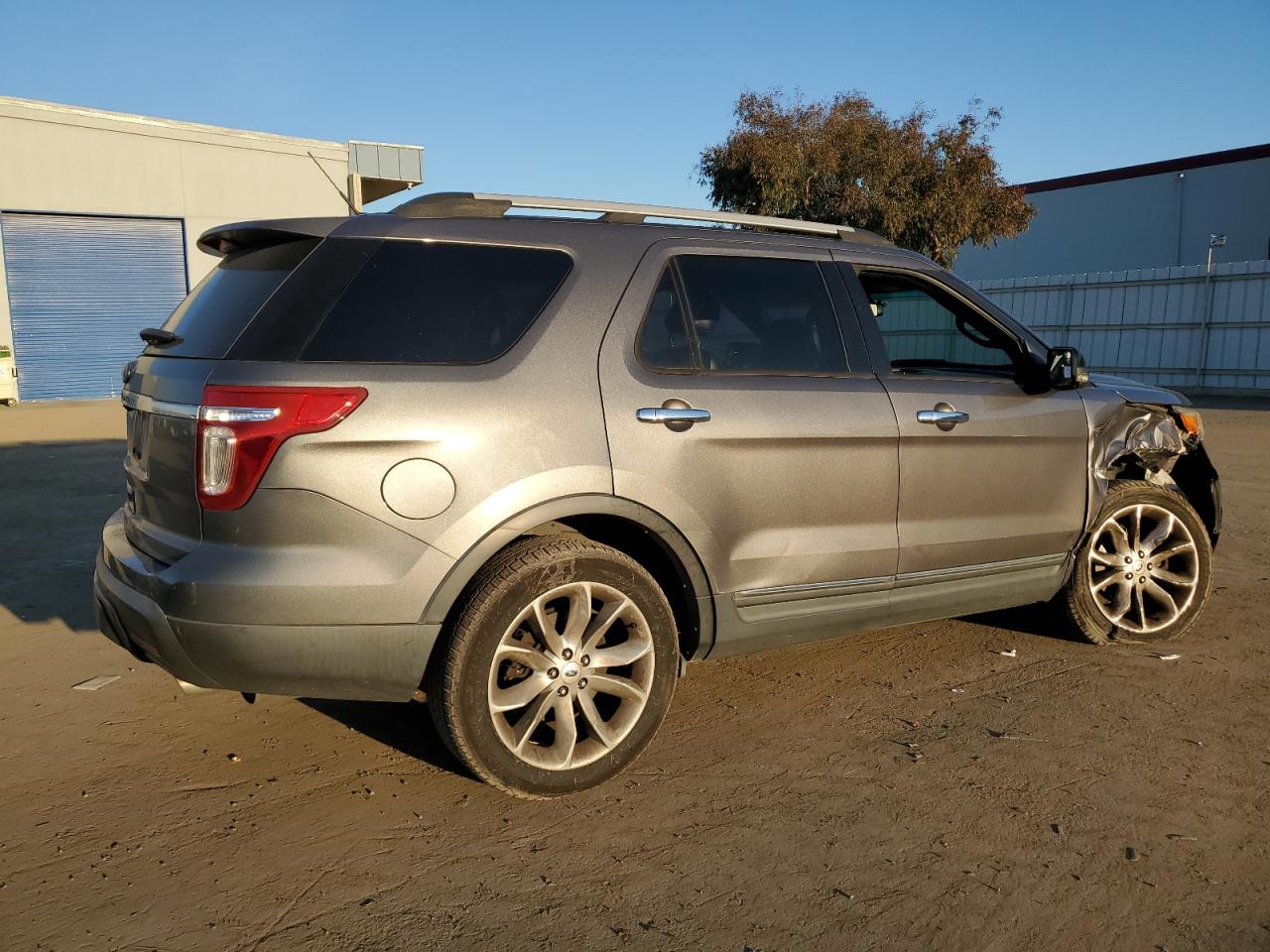 2012 Ford Explorer - Image 3