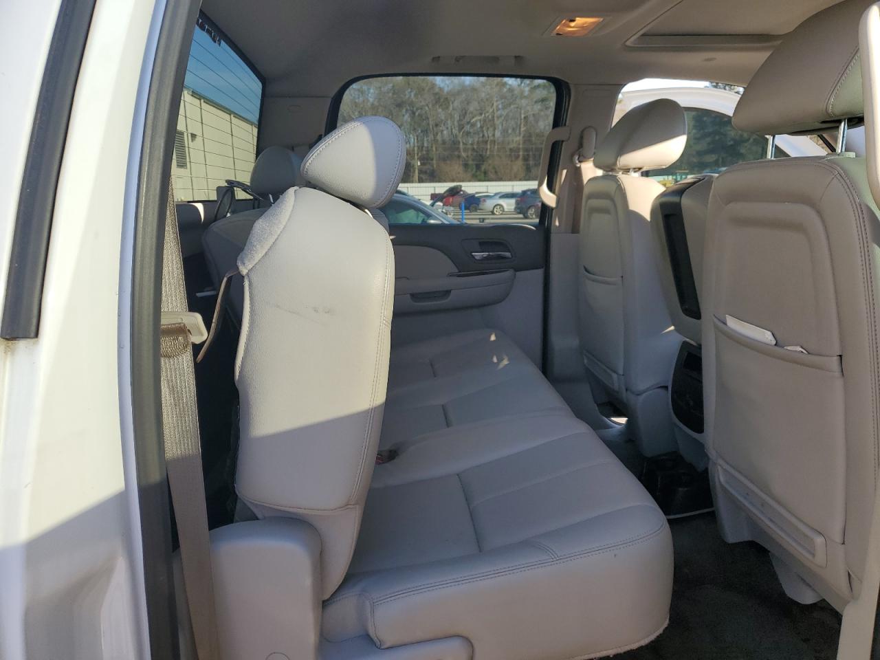 2012 GMC Sierra - Image 10
