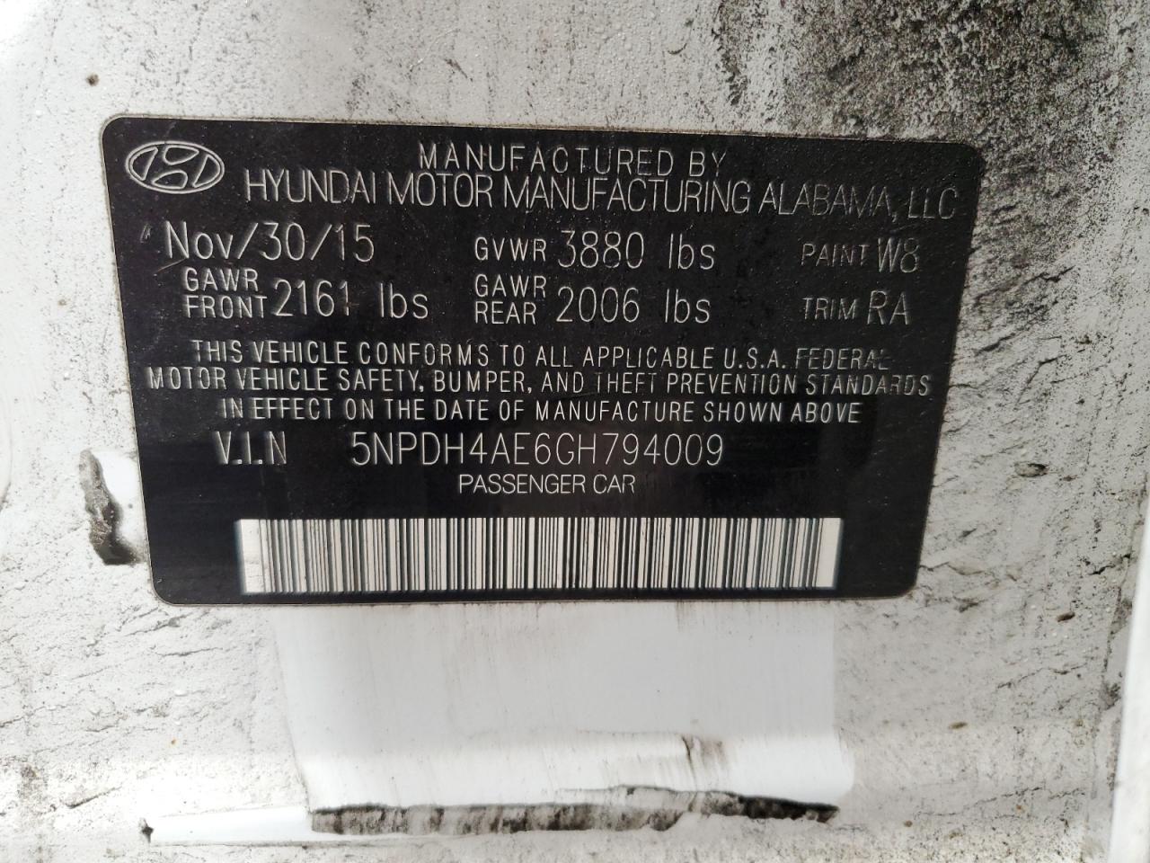 2016 Hyundai Elantra - Image 12