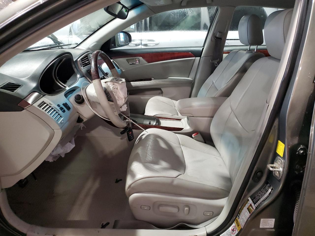 2011 Toyota Avalon - Image 7