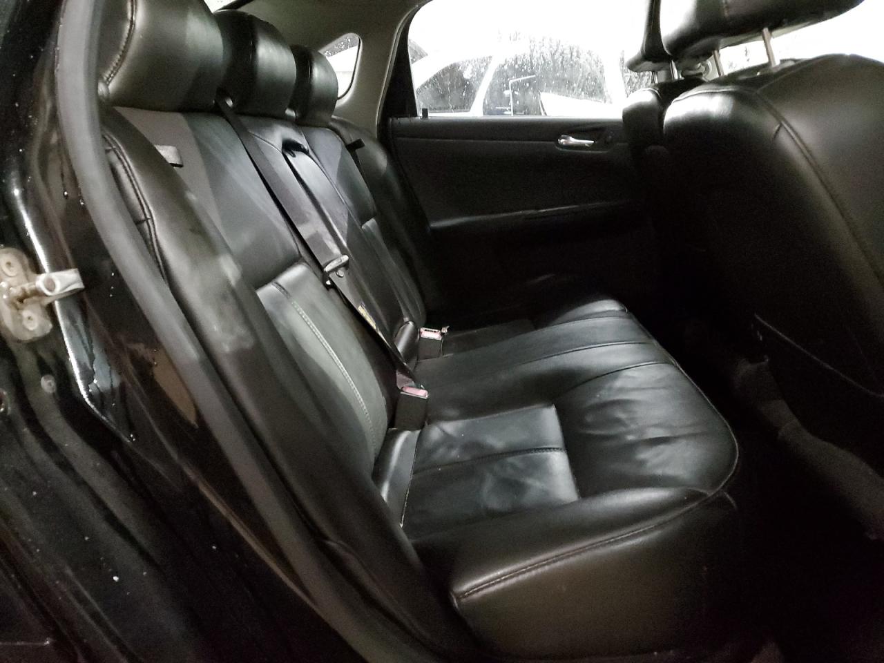 2007 Chevrolet Impala - Image 10