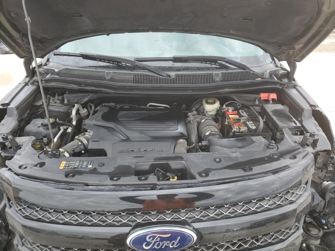 2015 Ford Explorer - Image 12