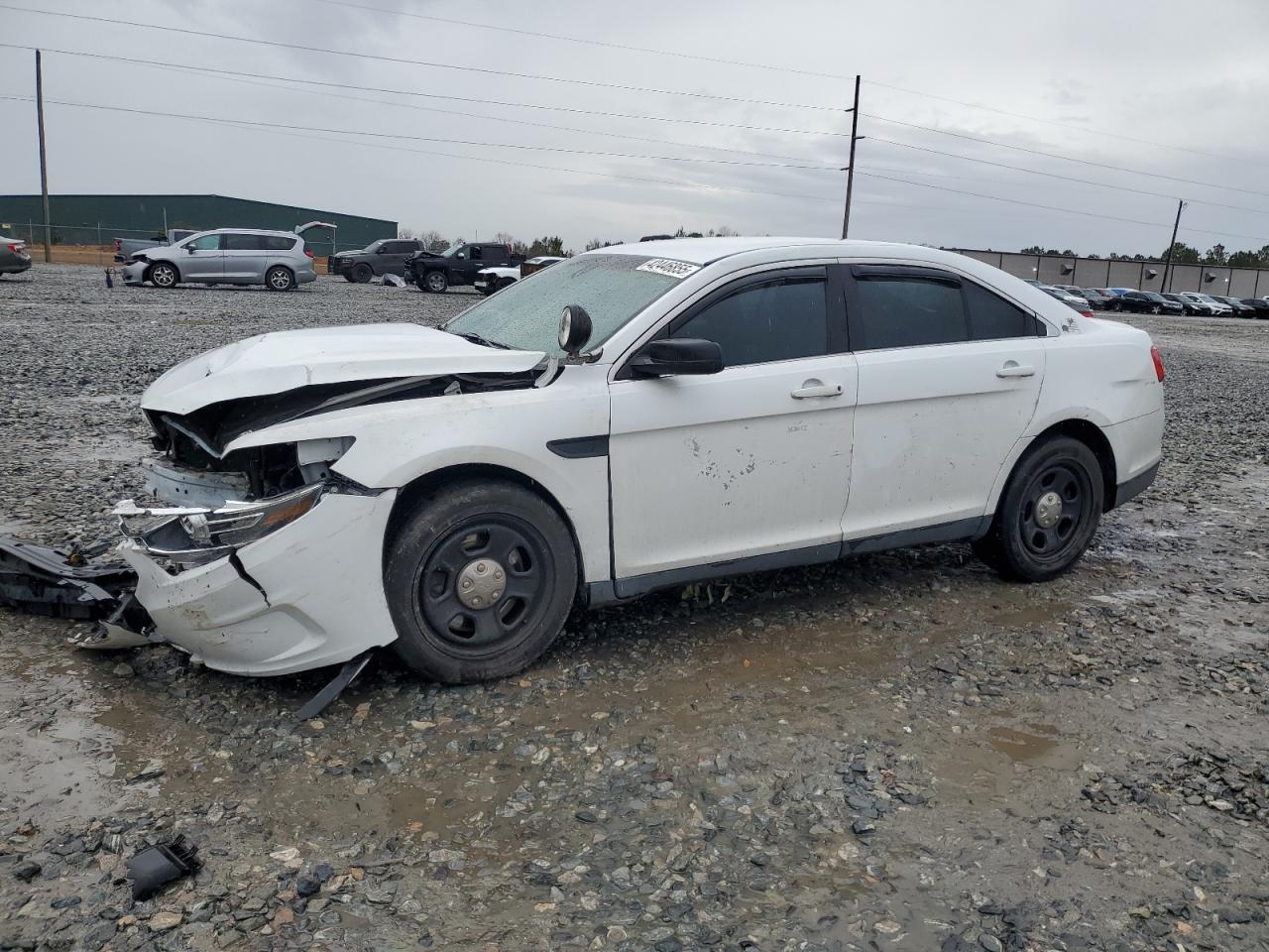2015 Ford Taurus - Image 1