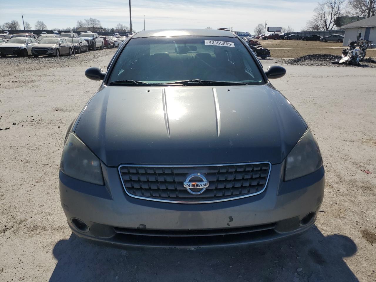 2005 Nissan Altima - Image 5