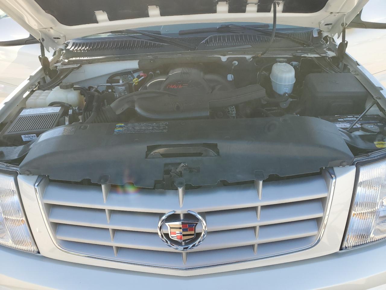 2006 Cadillac Escalade - Image 12