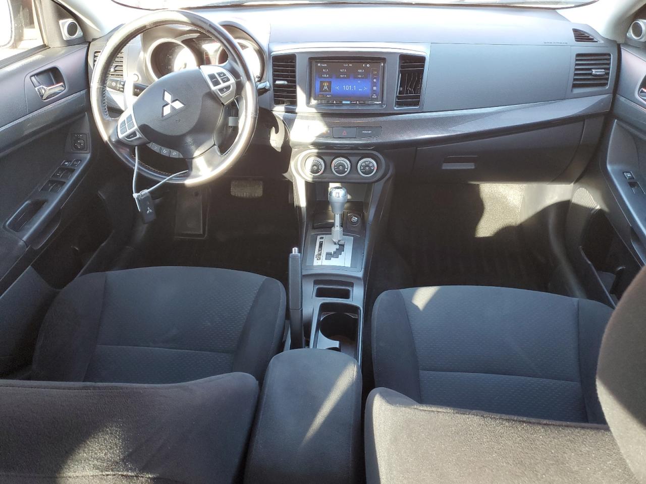 2009 Mitsubishi Lancer - Image 8