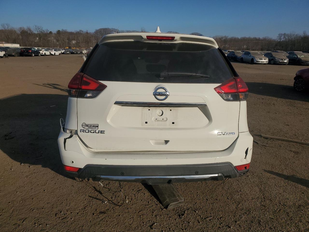 2020 Nissan Rogue - Image 6