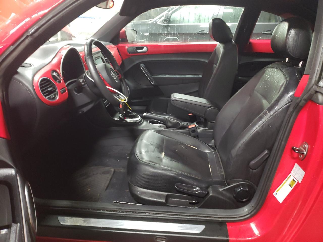 2013 Volkswagen Beetle - Image 7