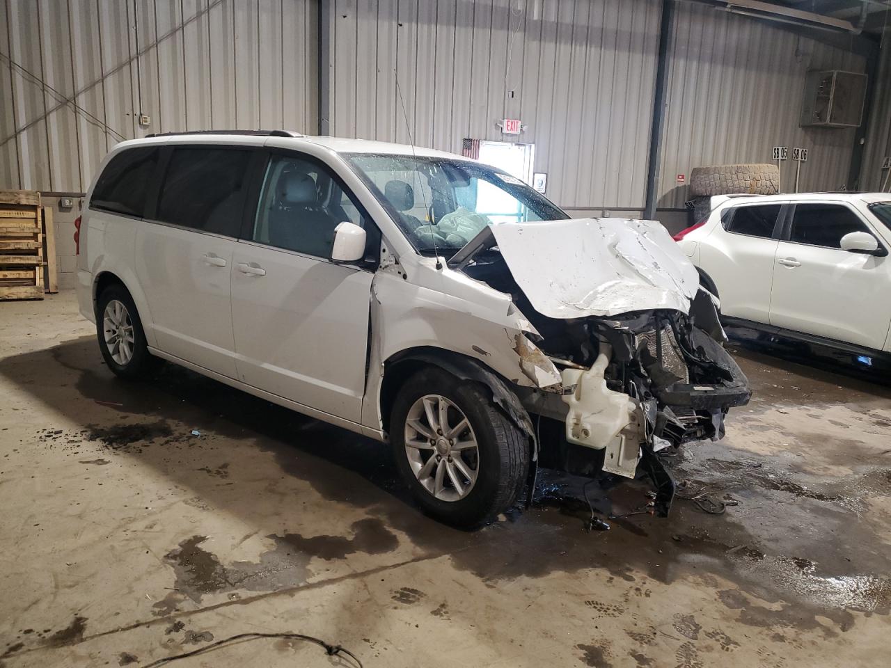 2019 Dodge Caravan - Image 4
