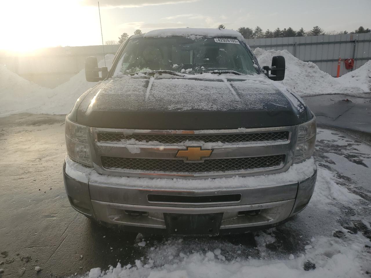 2012 Chevrolet Silverado - Image 5