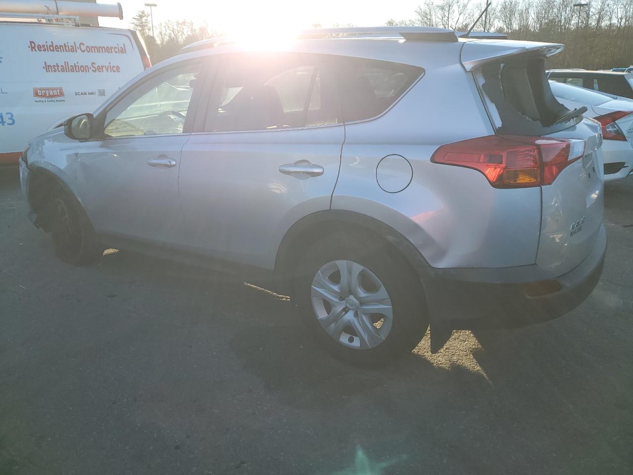2015 Toyota RAV 4 - Image 2