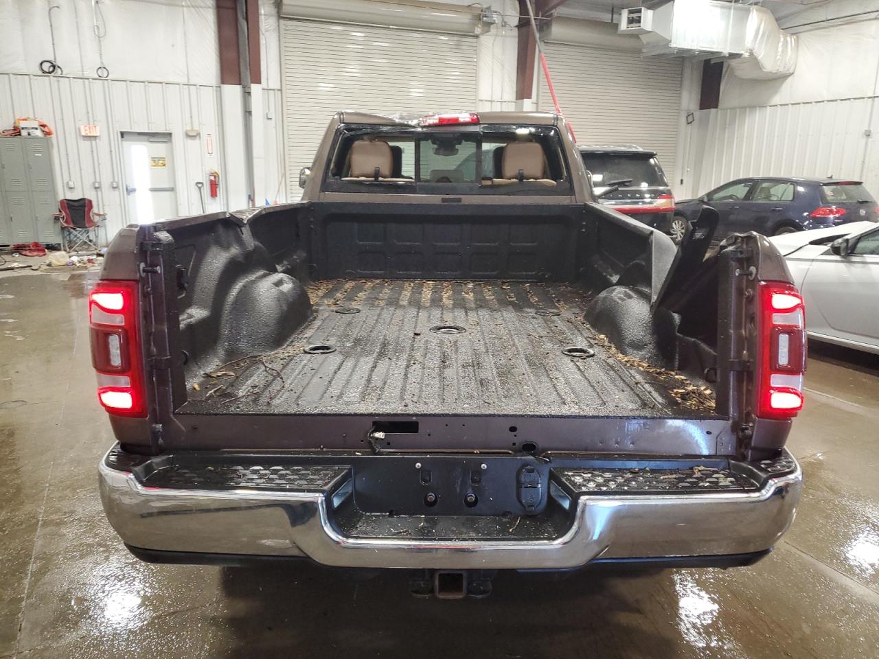 2019 RAM 3500 - Image 6