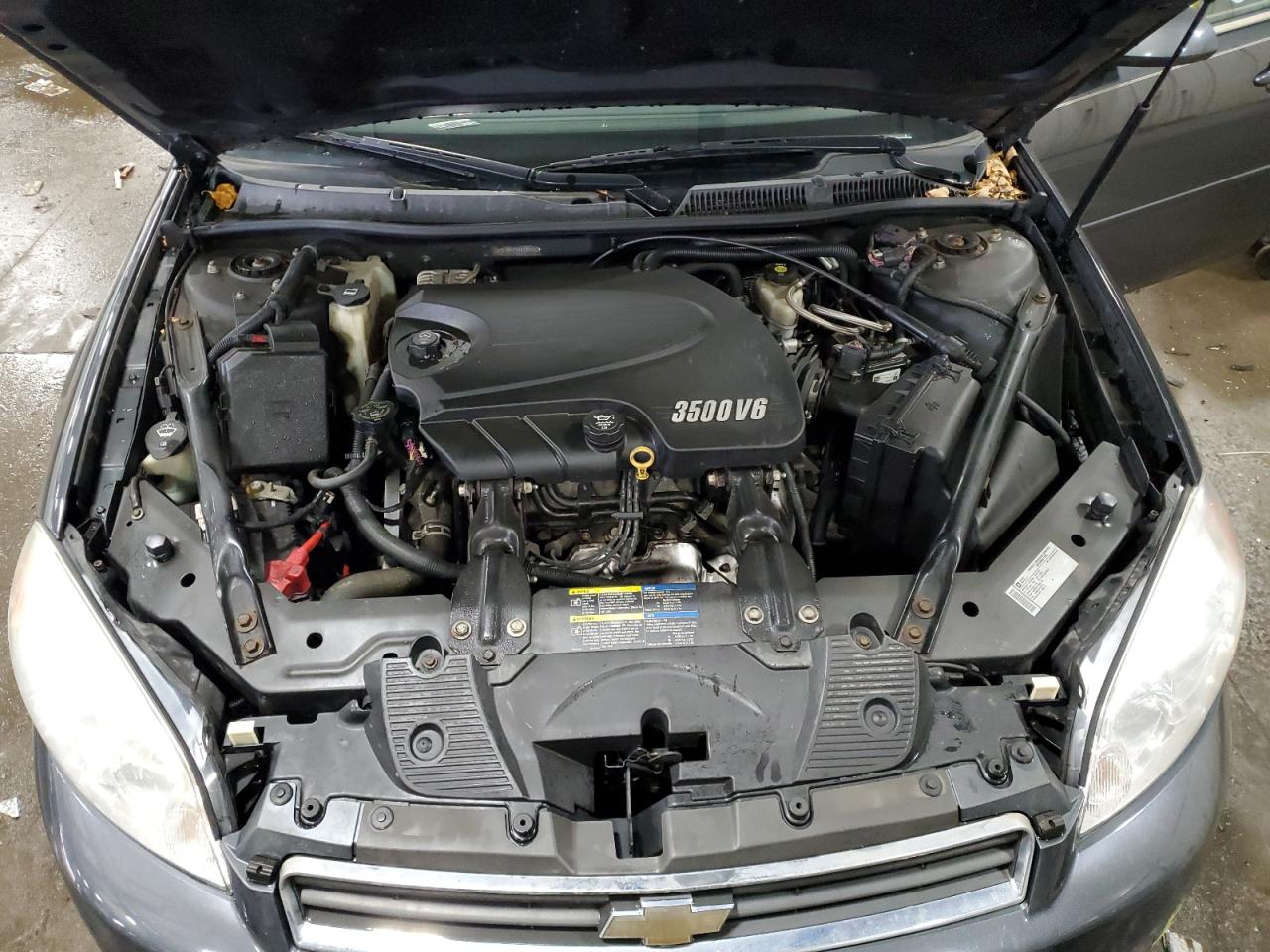 2010 Chevrolet Impala - Image 11