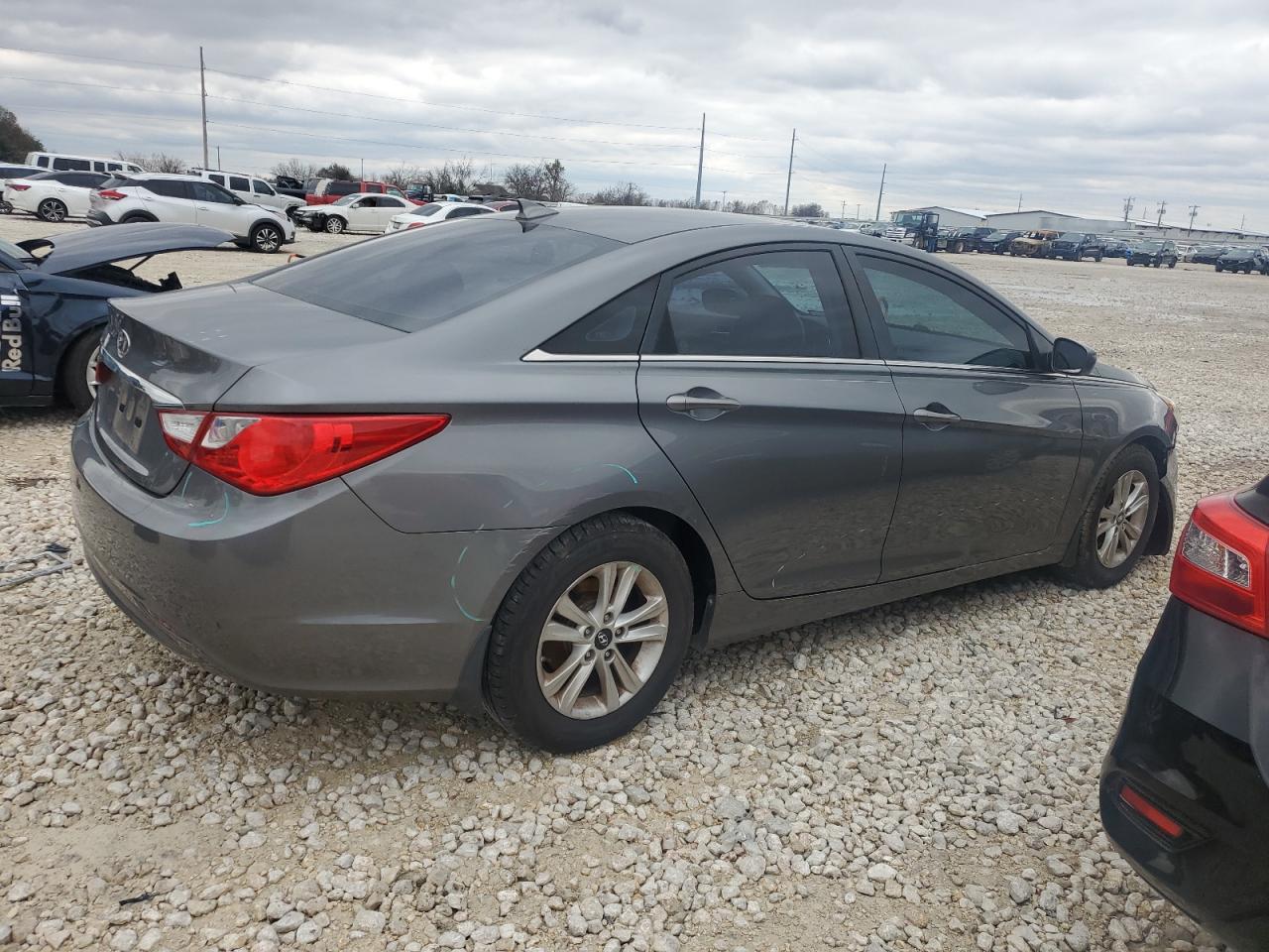 VIN 5NPEB4AC4DH688741 2013 HYUNDAI SONATA no.3