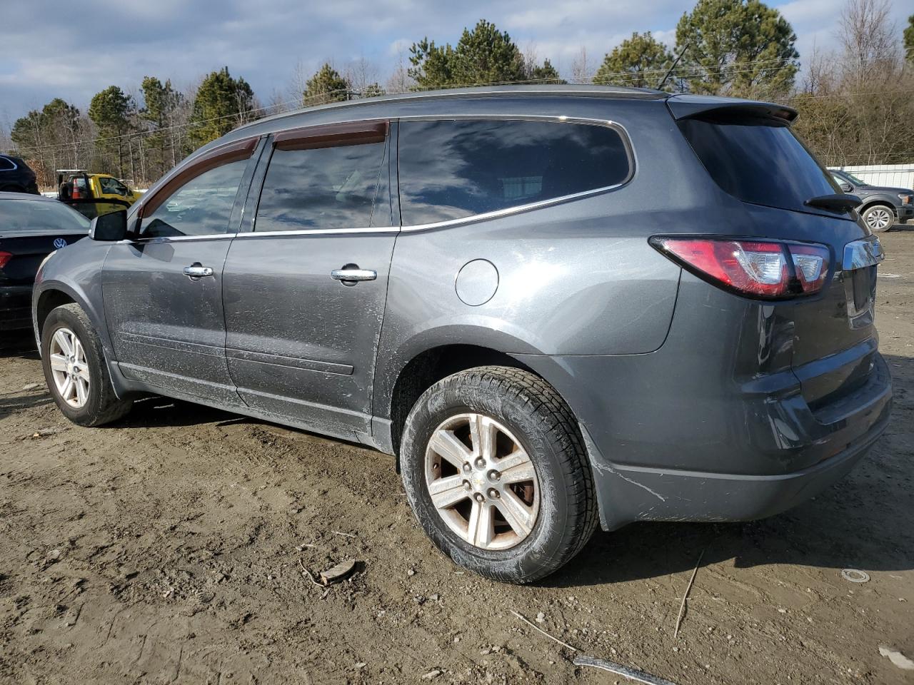 2014 Chevrolet Traverse - Image 2