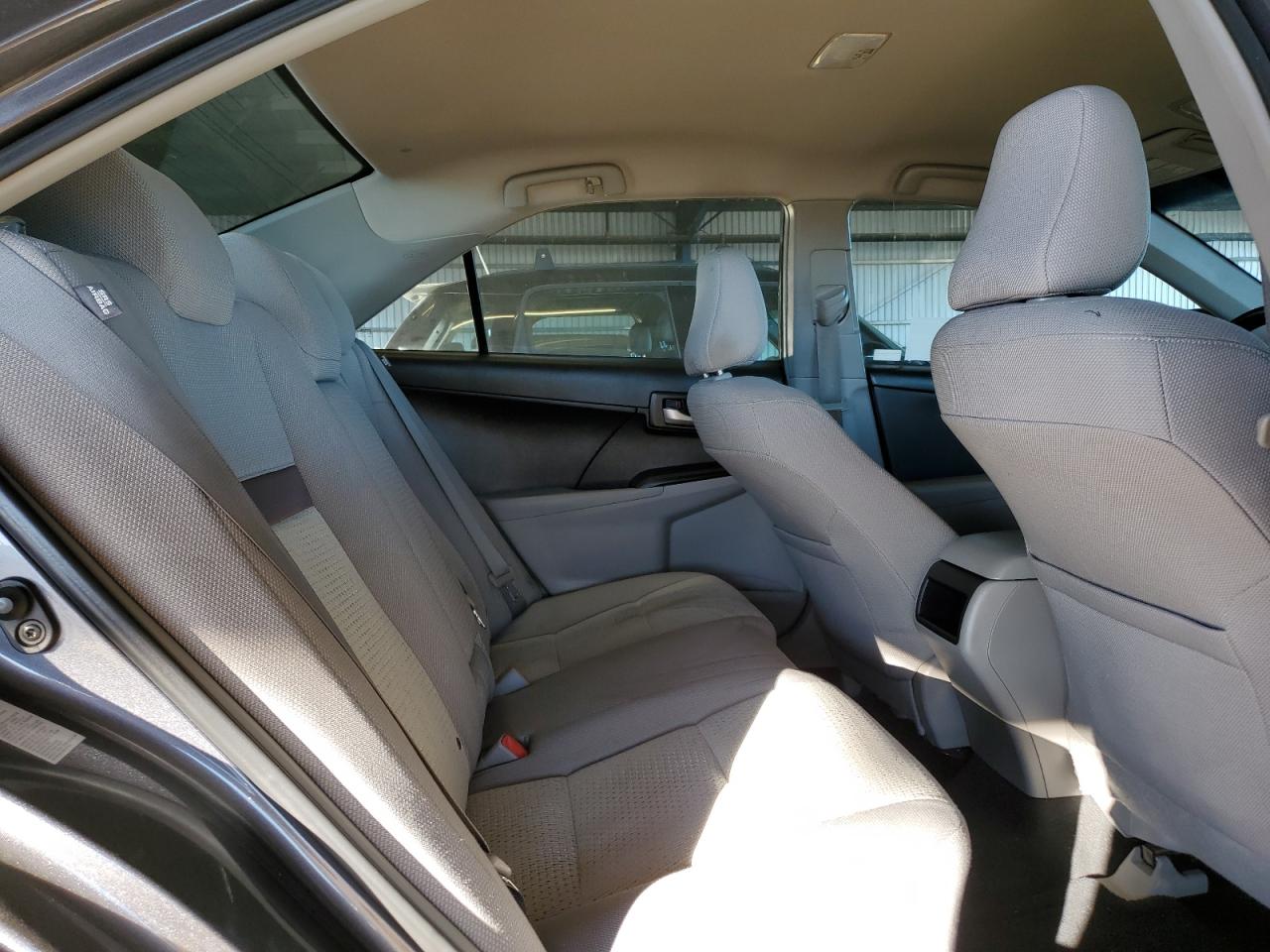 2013 Toyota Camry - Image 10