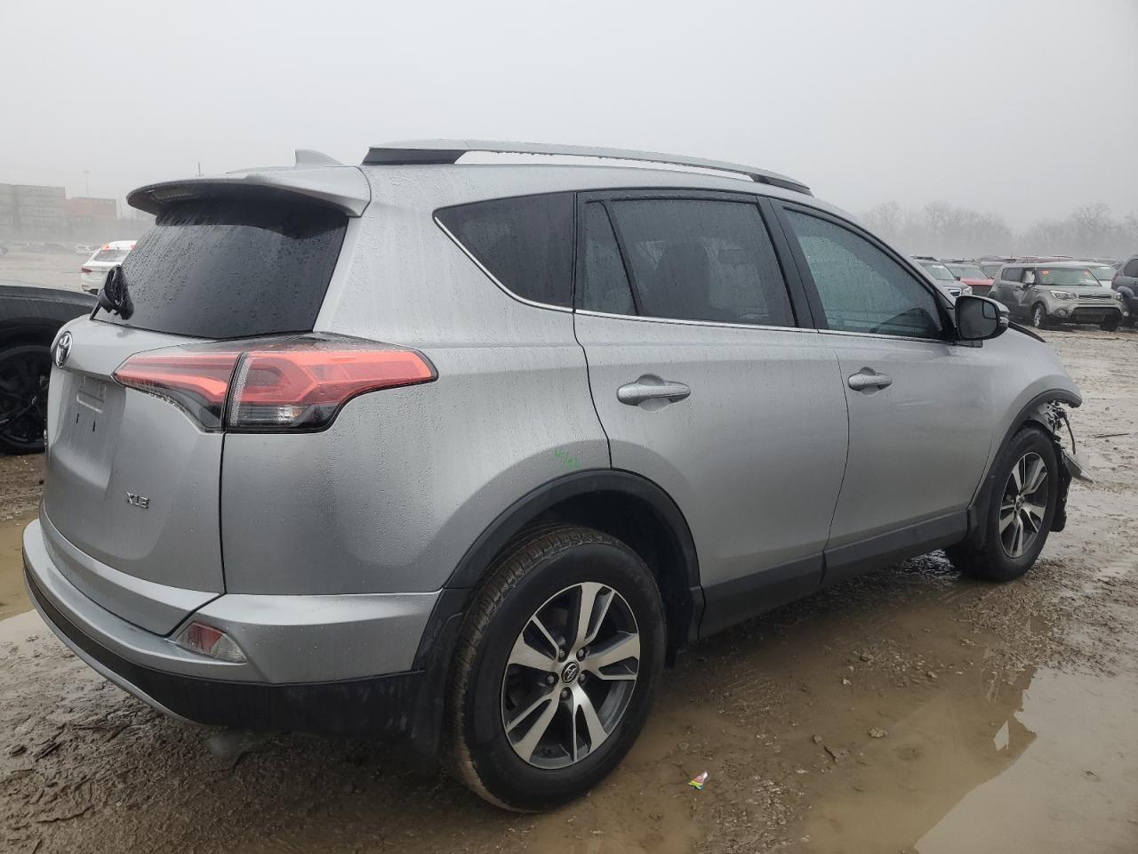 2017 Toyota RAV 4 - Image 3