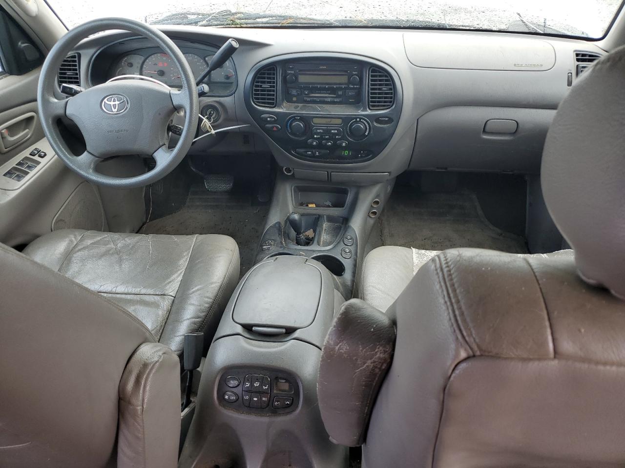 2003 Toyota Sequoia - Image 8