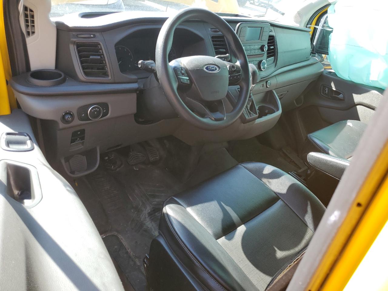 2022 Ford Transit - Image 8