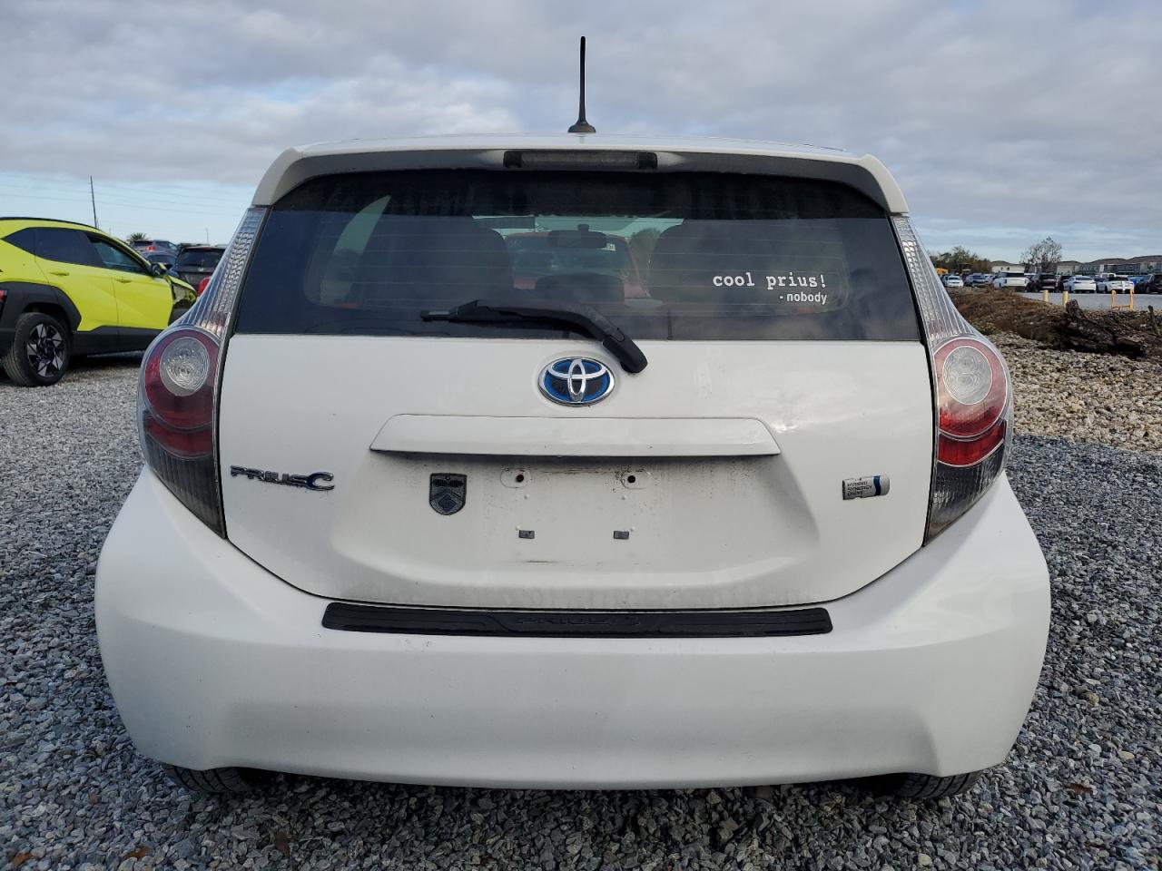 2013 Toyota Prius C VIN: JTDKDTB31D1545632 Lot: 41681075