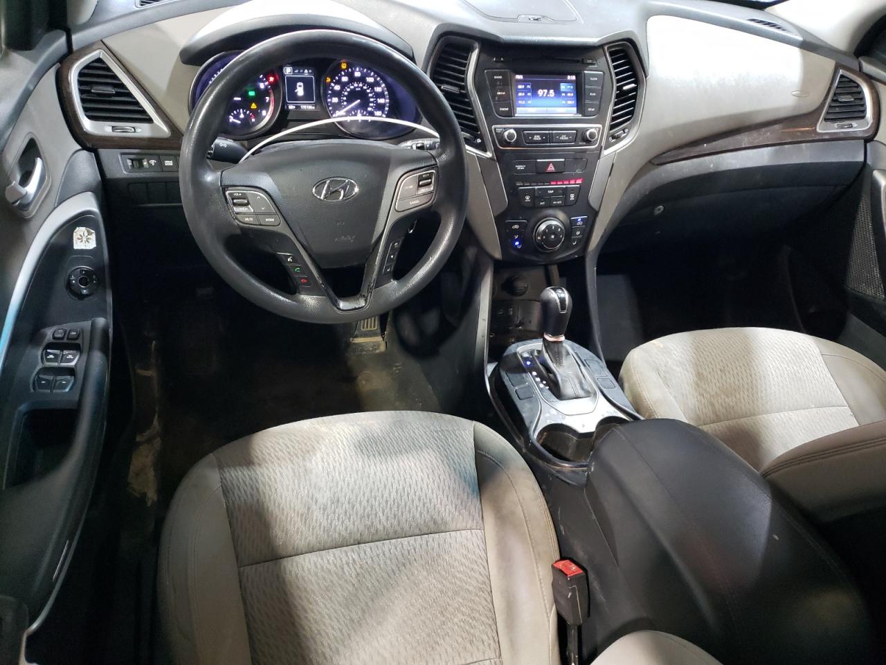 2017 Hyundai Santa Fe - Image 8