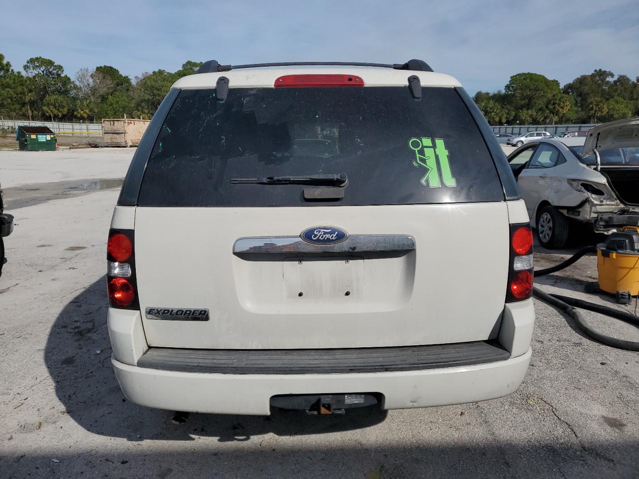 2010 Ford Explorer - Image 6